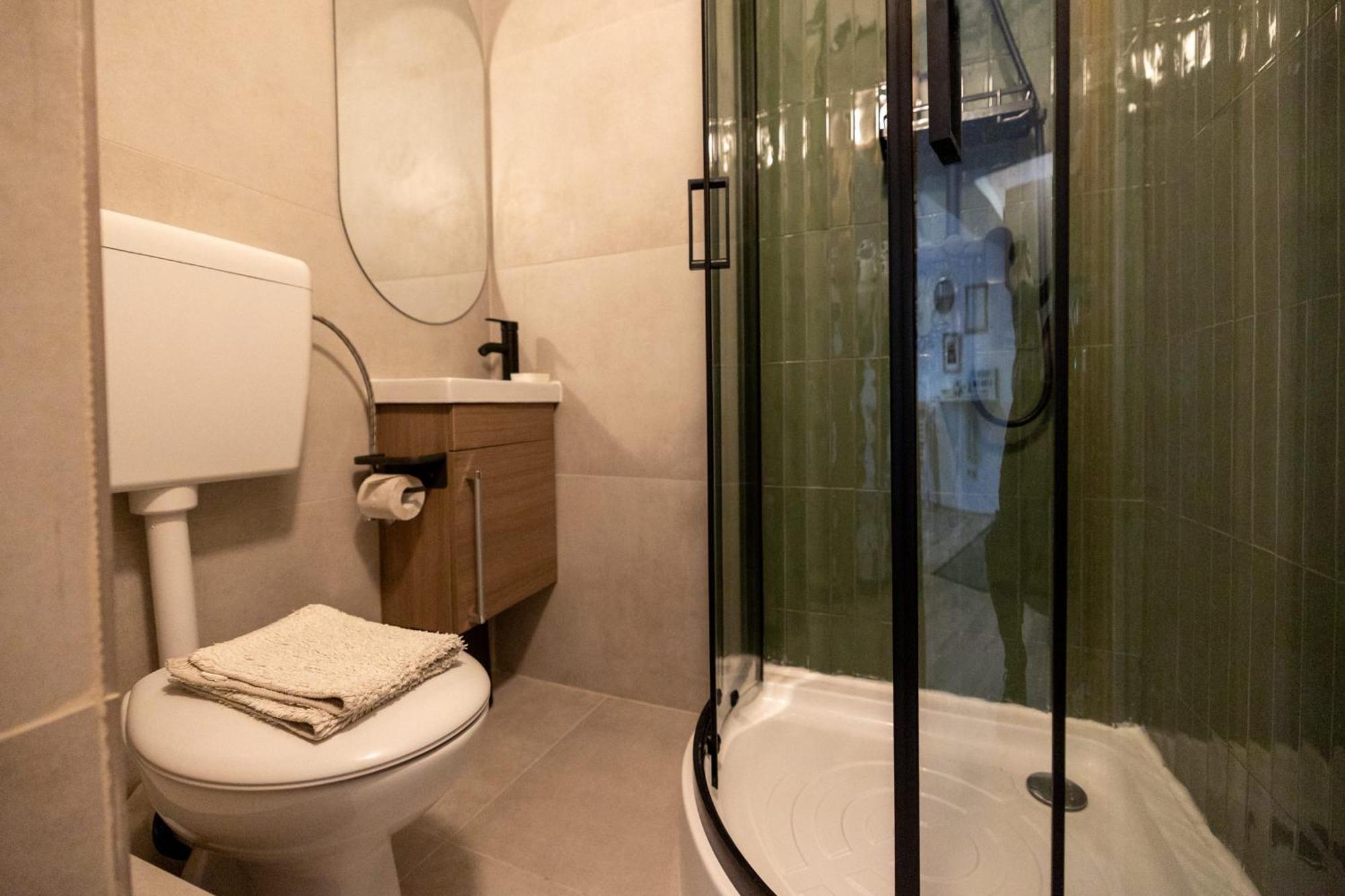 Cozy Studio Retreat - Quiet, Premium Stay Timişoara Extérieur photo