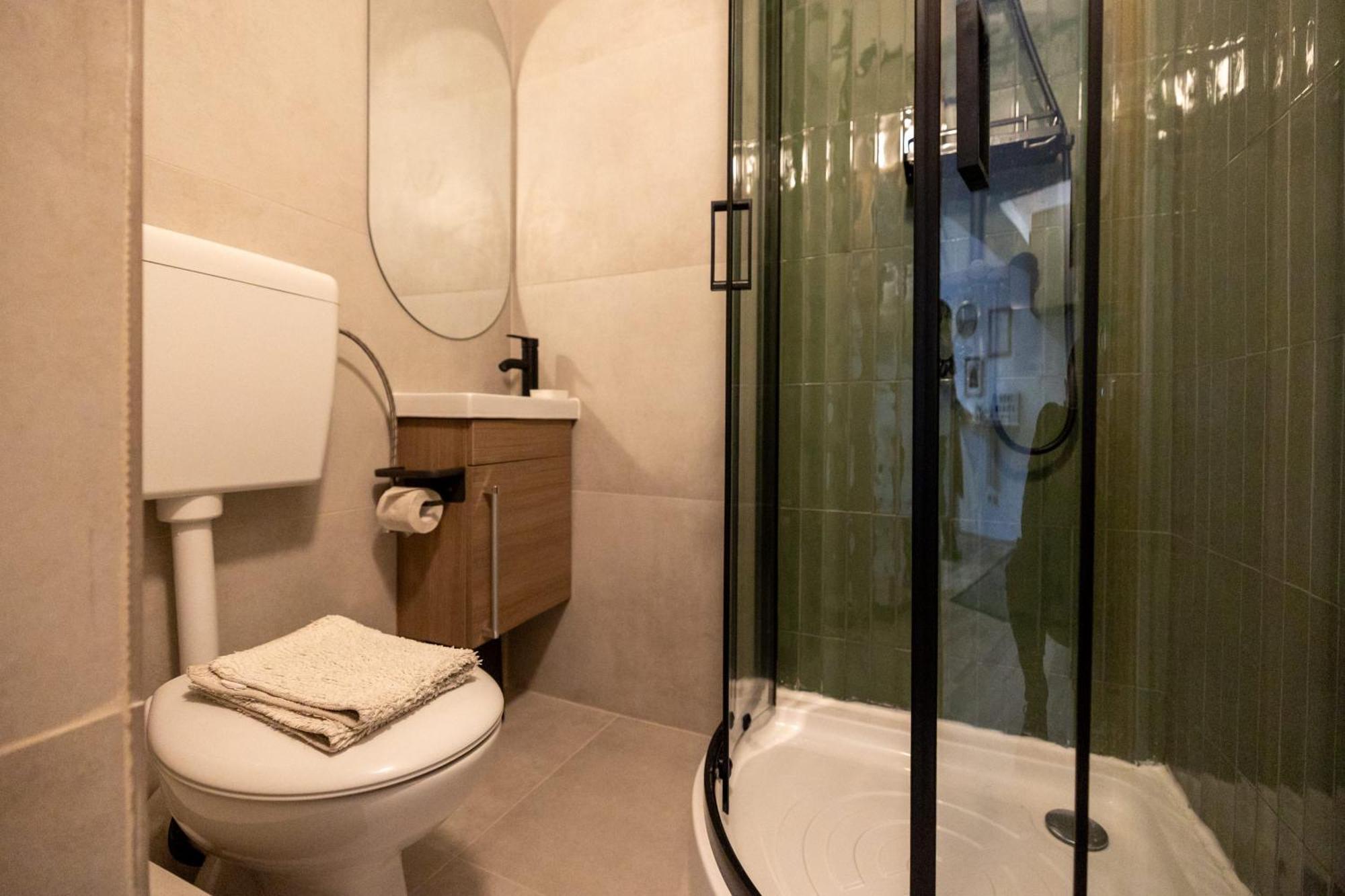 Cozy Studio Retreat - Quiet, Premium Stay Timişoara Extérieur photo